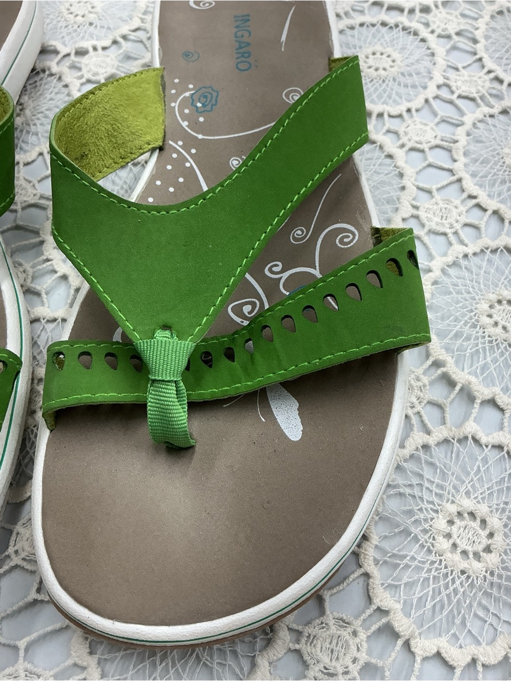 INGARO Green Leather Toe-Post Sandals - Picture 2 of 6